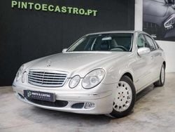 Cinzento Usado 2004 Mercedes E220 | € 9.990
