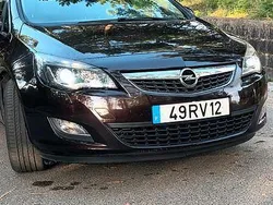 Usado 2011 Opel Astra Sedan | € 8.500 (Caro)
