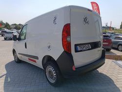 Branco Usado 2015 Fiat Doblò Monovolume | € 9.250 (Preço justo)