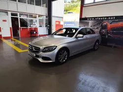 Cinzento Usado 2018 Mercedes C200 Edition Sedan | € 26.490