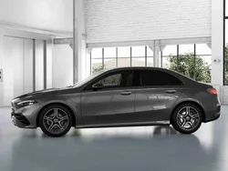 Cinzento Novo 2025 Mercedes A180 Sedan | € 49.945 (Preço justo)