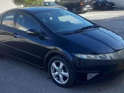 Usado 2005 Honda Civic Sport Sedan | € 4.450