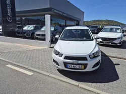 Branco Usado 2012 Chevrolet Aveo | € 4.750