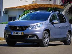 Cinzento Usado 2016 Peugeot 2008 SUV | € 13.900 (Preço justo)