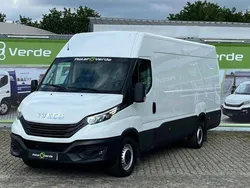 Branco Usado 2022 Iveco Daily | € 33.500 (Preço elevado)