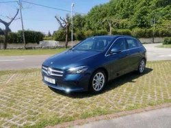 Usado 2019 Mercedes B180 Progressive Monovolume | € 22.900 (Preço justo)