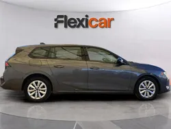 Cinza Usado 2024 Opel Astra Edition Sedan | € 24.980 (Preço justo)