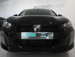 Preto Usado 2024 Peugeot 208 Allure Citadino | € 16.480 (Bom preço)
