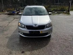 Usado 2015 Skoda Fabia Sedan | € 5.500