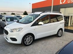 Branco Usado 2019 Ford Courier Titanium Monovolume | € 12.900 (Preço justo)