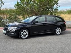 Preto Usado 2023 Skoda Octavia Ambition Carrinha | € 24.980 (Bom preço)