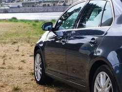 Usado 2005 VW Jetta Sedan | € 5.350