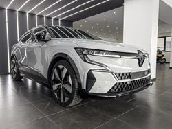 Cinzento Usado 2023 Renault Mégane IV | € 34.800
