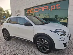 Branco Usado 2024 Fiat 600 La Prima SUV | € 23.900 (Bom preço)