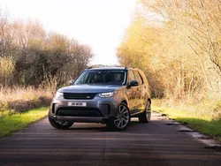 Cinza Usado 2017 Land Rover Discovery 5 HSE SUV | € 41.990 (Caro)