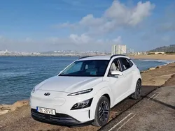 Branco Usado 2022 Hyundai Kauai SUV | € 26.500 (Preço justo)