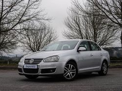 Cinzento Usado 2008 VW Jetta Sedan | € 7.500 (Preço elevado)