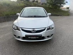 Cinzento Usado 2009 Honda Civic Hybrid Sedan | € 6.950 (Preço justo)