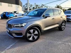 Cinzento Usado 2021 Volvo XC40 SUV | € 30.950