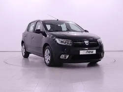 Noir nacre Usado 2017 Dacia Sandero Comfort Citadino | € 11.390 (Preço justo)