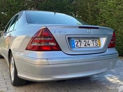 Cinzento Usado 2002 Mercedes C270 Sedan | € 7.000