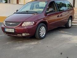 Usado 2001 Chrysler Grand Voyager Monovolume | € 1.750