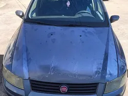 Usado 2002 Fiat Stilo Sedan | € 1.565 (Preço justo)