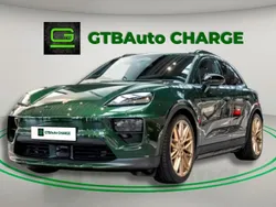 Verde Novo 2025 Porsche Macan SUV | € 149.900