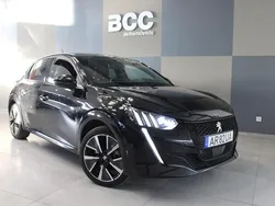 Preto Usado 2022 Peugeot e-208 GT-line Citadino | € 18.990 (Preço justo)