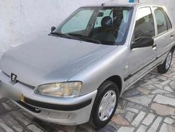 Cinzento Usado 2003 Peugeot 106 Citadino | € 2.180