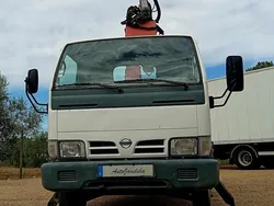 Branco Usado 2005 Nissan Cabstar Pickup | € 24.600