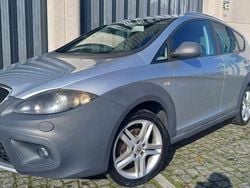Cinzento Usado 2010 Seat Altea Monovolume | € 9.990 (Caro)