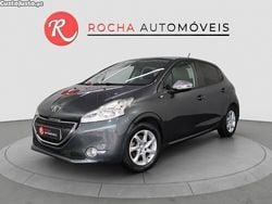 Cinza Usado 2015 Peugeot 208 Style Citadino | € 8.490 (Preço justo)