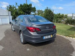 Usado 2016 Opel Astra Sedan | € 13.000 (Caro)