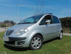 Usado 2008 Lancia Musa Monovolume | € 3.800