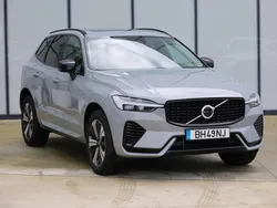 Cinza vapour Usado 2023 Volvo XC60 Plus SUV | € 54.800 (Preço justo)