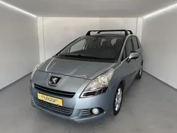 Azul Usado 2011 Peugeot 5008 Monovolume | € 7.950 (Preço elevado)
