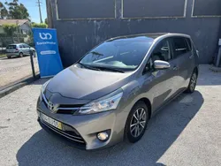 Castanho Usado 2014 Toyota Verso Comfort Monovolume | € 11.950