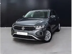 Cinzento Usado 2024 VW T-Roc SUV | € 24.980 (Preço justo)
