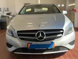 Cinza Usado 2014 Mercedes A180 Urban Sedan | € 14.995 (Preço justo)