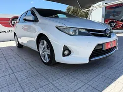 Branco Usado 2014 Toyota Auris Touring Sports Carrinha | € 9.950 (Preço elevado)