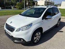 Branco Usado 2016 Peugeot 2008 Allure SUV | € 8.540 (Bom preço)