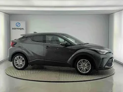 Cinza Usado 2023 Toyota C-HR SUV | € 33.490 (Preço justo)