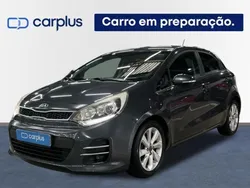 Cinza Usado 2016 Kia Rio LX | € 11.200 (Preço justo)