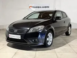 Preto Usado 2013 Kia Ceed EX Coupé | € 8.000 (Preço justo)