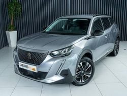 Cinzento Usado 2022 Peugeot e-2008 Allure SUV | € 20.800 (Preço justo)