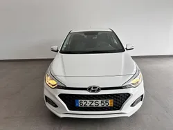 Polar white (sólida) Usado 2020 Hyundai i20 Comfort | € 14.800 (Preço elevado)