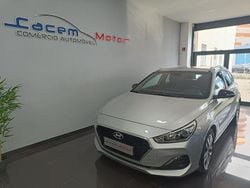 Cinza Usado 2018 Hyundai i30 Style Carrinha | € 13.990 (Bom preço)