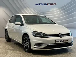 Branco Usado 2018 VW Golf VII Highline Citadino | € 19.900