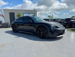 Preto Usado 2023 Porsche Taycan Sedan | € 74.990 (Preço justo)